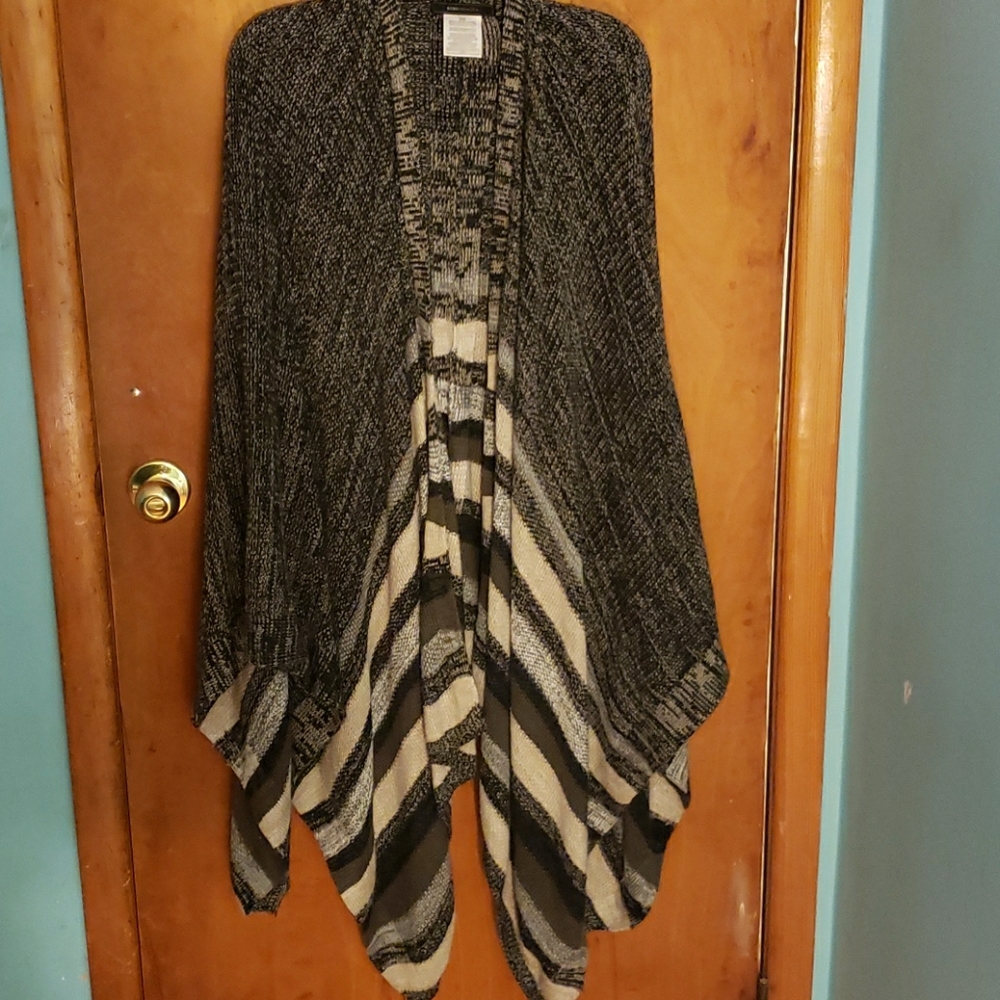 BCBG wrap